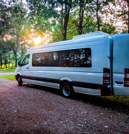 MajTRAVEL - Przewóz osób, wynajem pojazdów